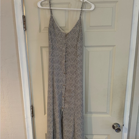 Sienna Sky Dresses & Skirts - SIENNA SKY midi dress with a button up front! M.